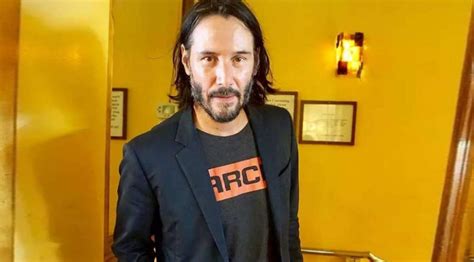 The Keanu Reeves Flamenco Fiesta: A Celebration of Spanish Soul and Hollywood Glamour?