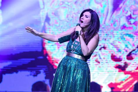 Laura Pausini Concert in Rio de Janeiro: A Night of Melodic Magic and Samba Rhythms!